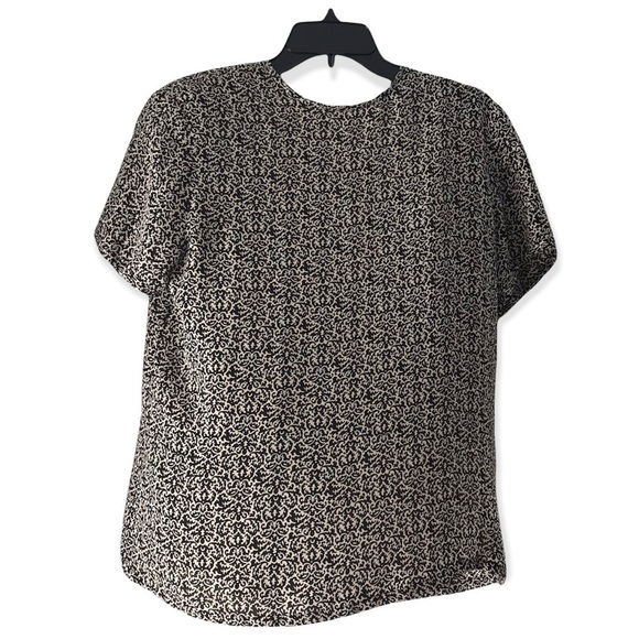 Linda Allard Ellen Tracy 100% Silk Black and White Pattern Short Sleeve Blouse - Picture 1 of 11
